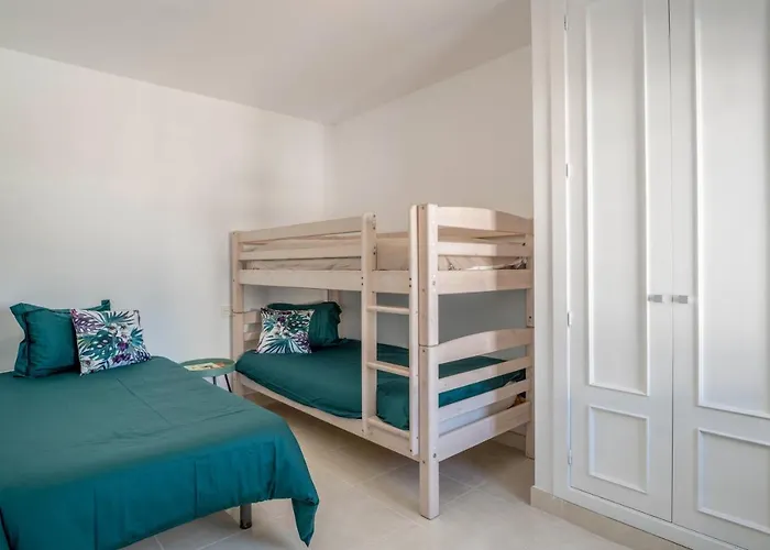 Holiday home Esmeralda *